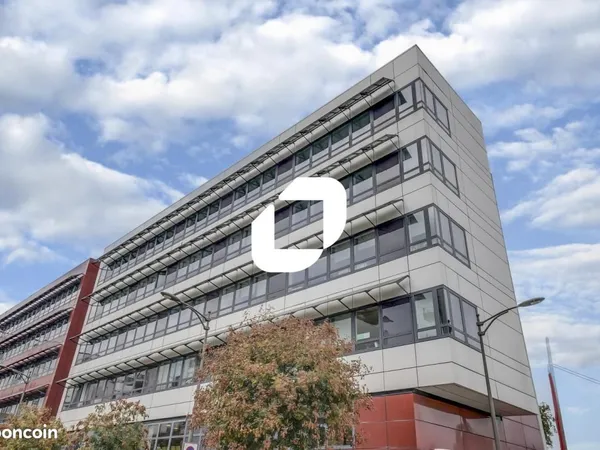 Bureau 706 m²