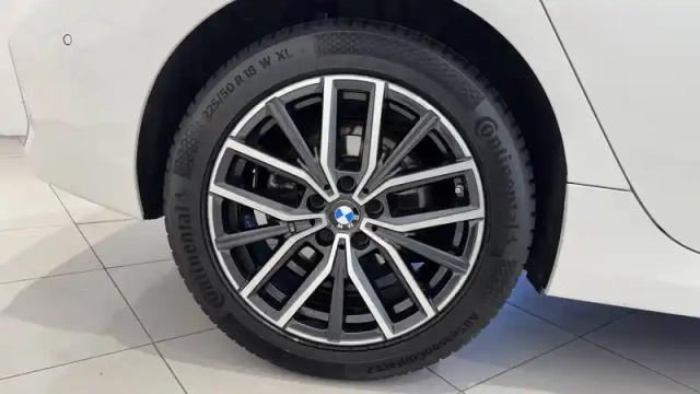 Bmw Serie 2 active tourer 218i 136 ch dkg7 — photo 16