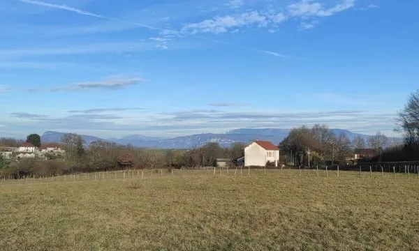 Terrain 816 m²