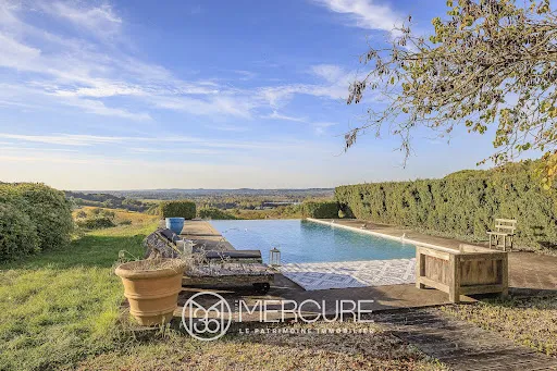 Maison 6 pièces 195 m²