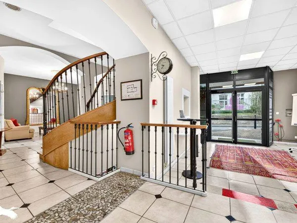 Maison 12 pièces 398 m²