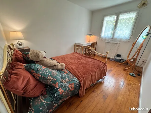 Chambre meublée dans grande maison rénovée - Face IUT Digne