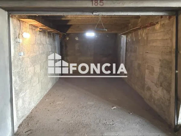 Vente - Garage - 15 m² - 22 000 € - GRENOBLE - Aigle
