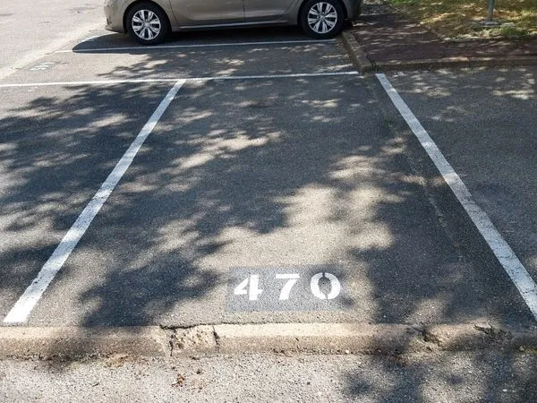 Loue place de parking