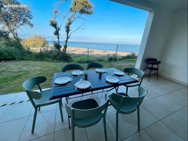 Appartement T3 pied dans l'eau, piscine, parking