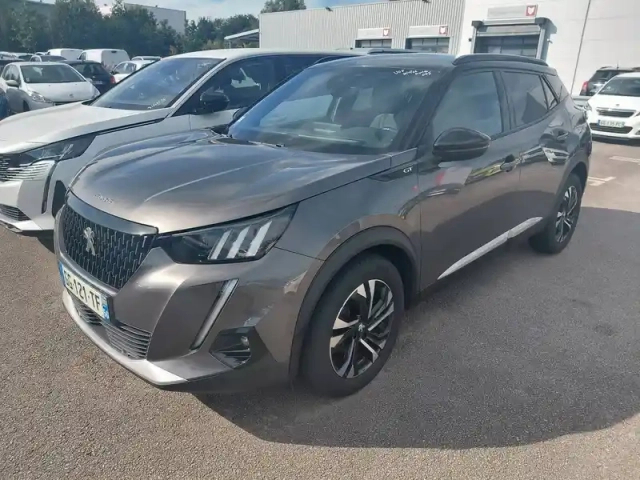 Peugeot 2008 puretech 130 s&amp;s eat8