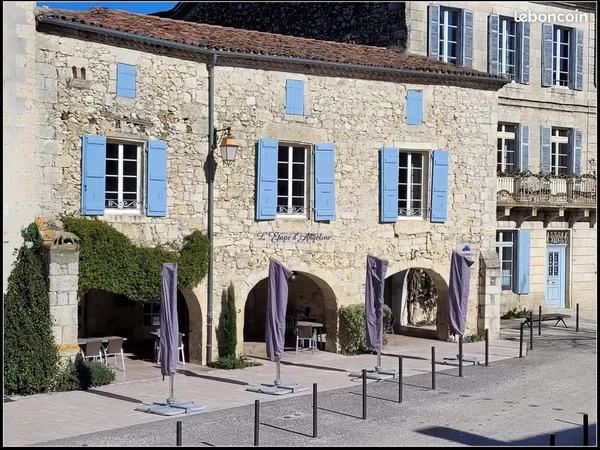 Fonds de commerce bar 466 m²