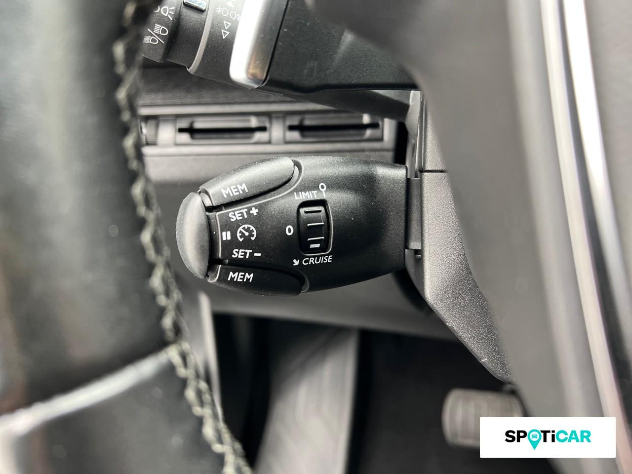 Peugeot 3008 1.2 puretech 130ch s&s allure eat8 — photo 18