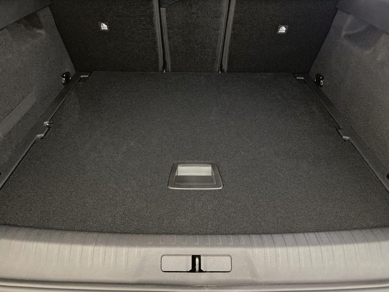 Peugeot 3008 hybrid 145 e-dcs6 gt — photo 6