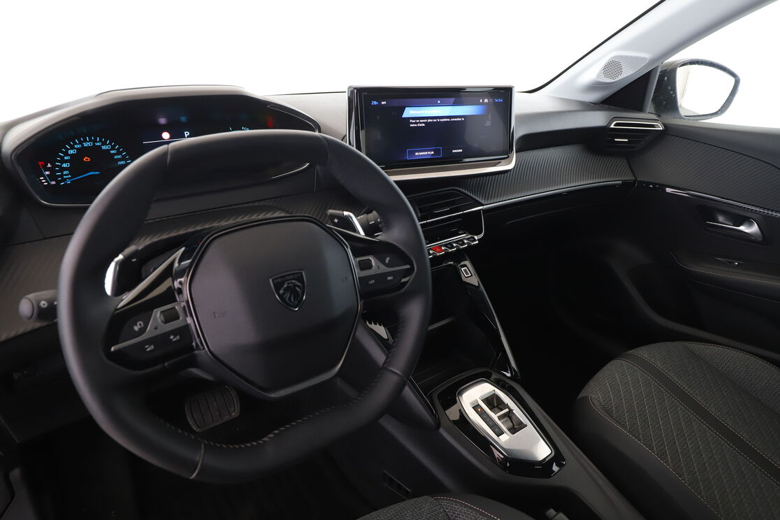 Peugeot 208 1.2 Hybrid Style e-DCS6 — photo 10