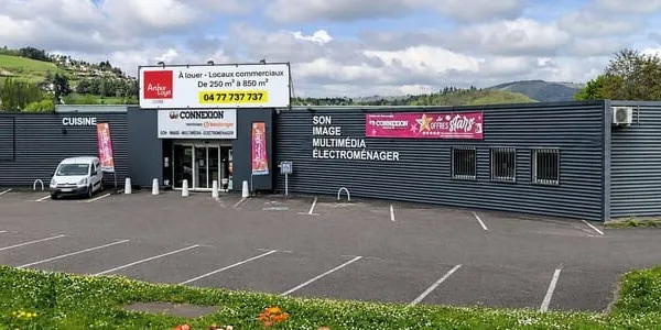 Local commercial 850 m²