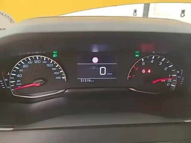 Peugeot 208 puretech 75 s&amp;s bvm5 — photo 10