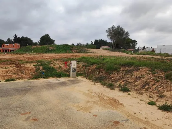 Terrain 484 m²