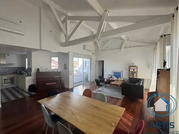 Superbe appartement à deux pas des Halles