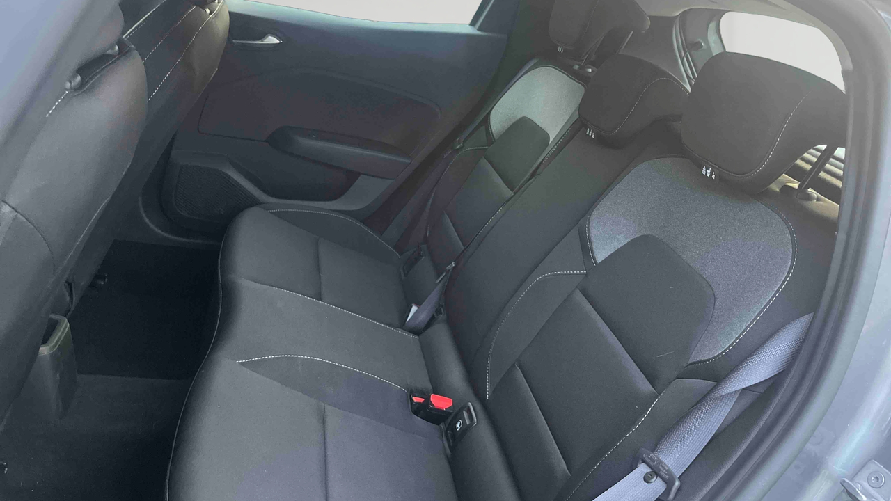 Renault Clio TCe 90 ch GSR2 — photo 12