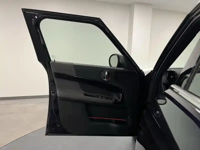 Mini Countryman cooper se 125ch + 95ch edition premium all4 bva6 — photo 8