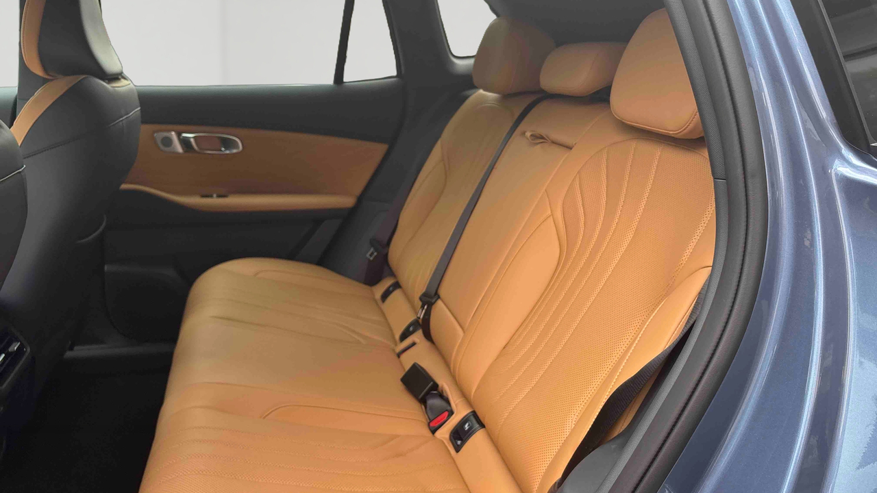 Geely Starray EM-i — photo 12