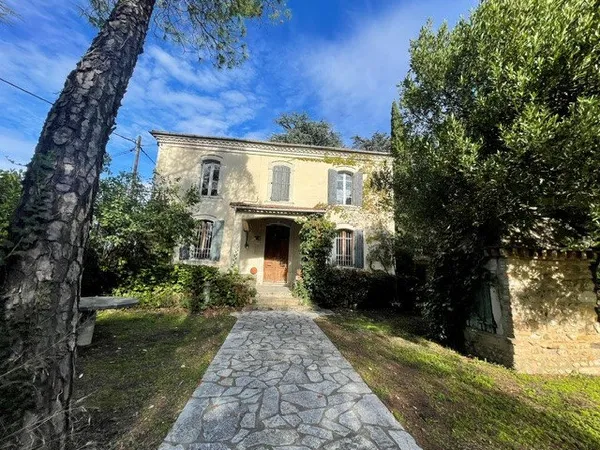 ALES - Secteur Clavières - Maison bourgeoise à rénover - S