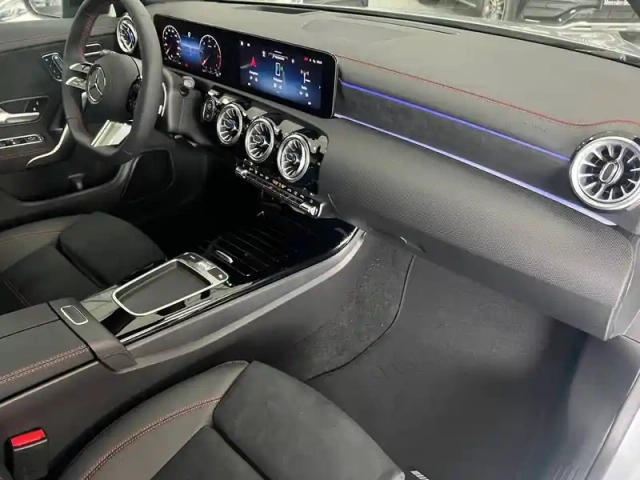Mercedes Cla 200 d shooting brake amg l — photo 12