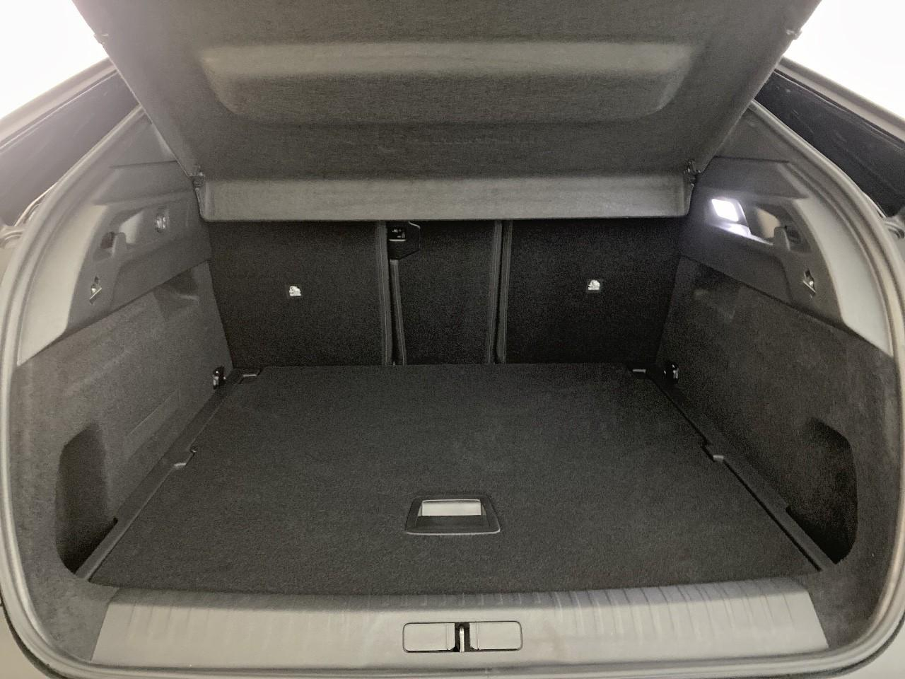 Peugeot 3008 hybrid 145 e-dcs6 gt — photo 6