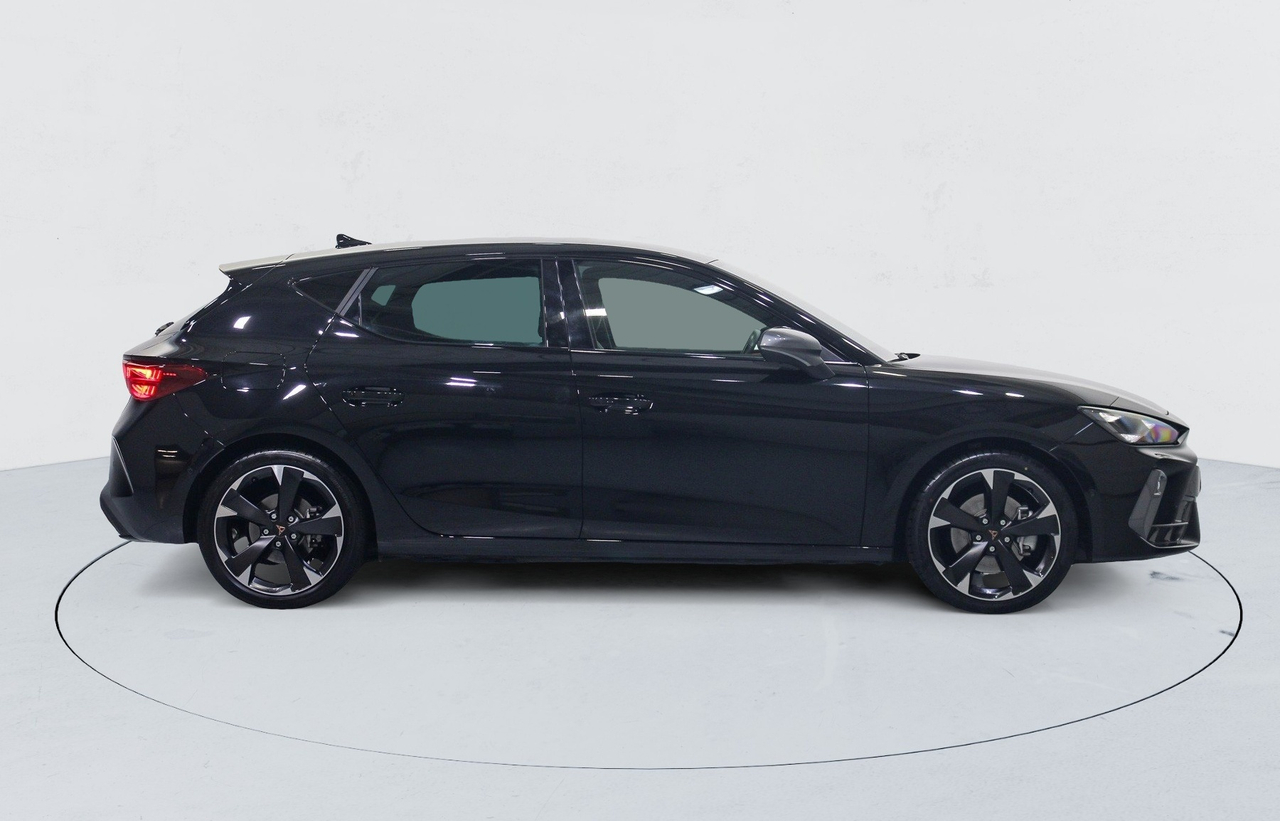 Cupra Leon — photo 6