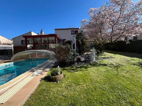 Maison 5 pièces 154 m²