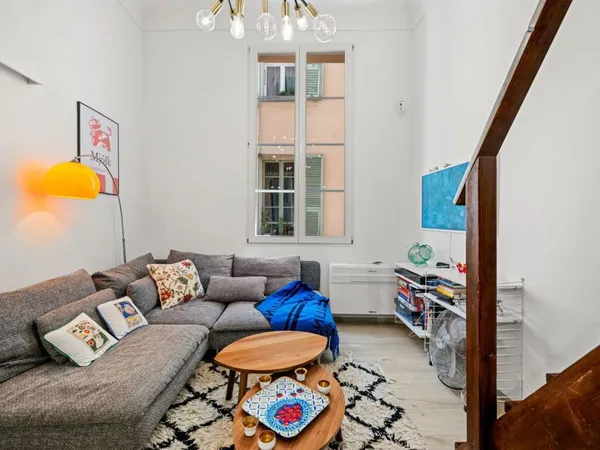Charmant appartement rénové au cœur du Vieux Nice