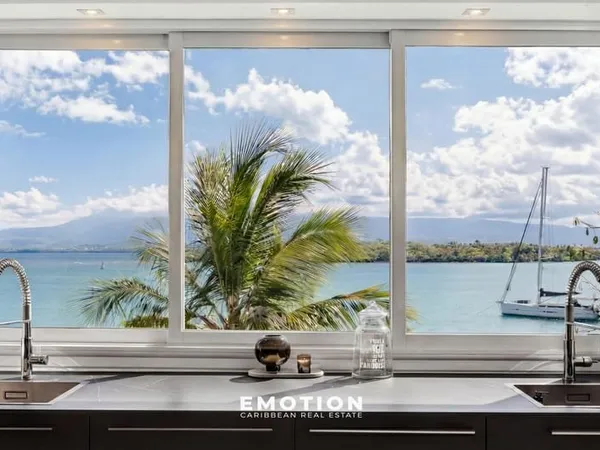 Duplex 165 m2 - 3 chambres - Première ligne - Vue mer et mon