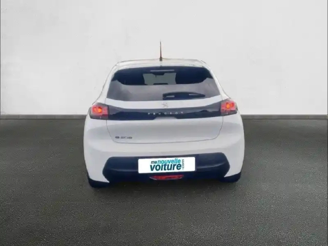 Peugeot 208 electrique 50 kwh 136ch — photo 5