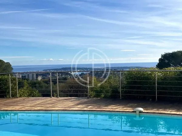 LUMINEUSE VILLA RÉNOVÉE - VUE MER