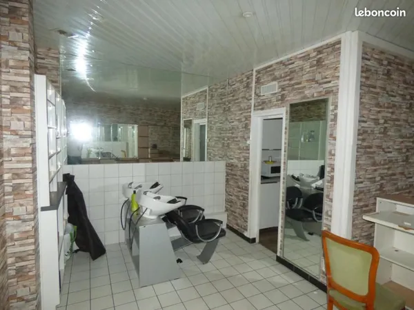 Commerce coiffure 30 m²