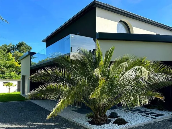 Maison 7 pièces 178 m²