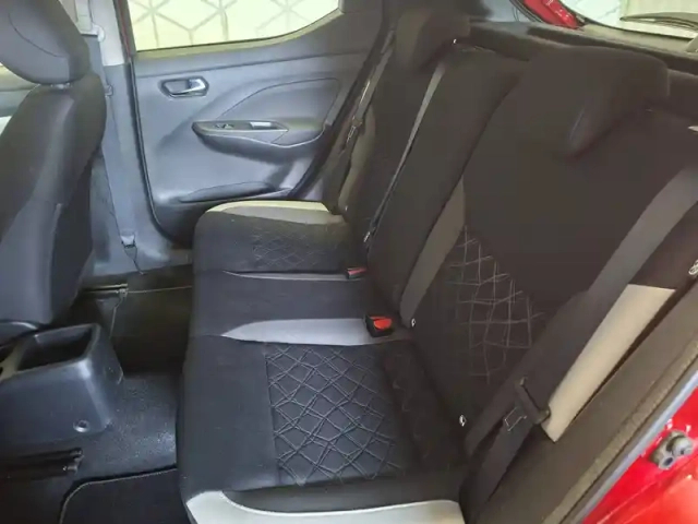 Nissan Micra ig-t 92 — photo 17