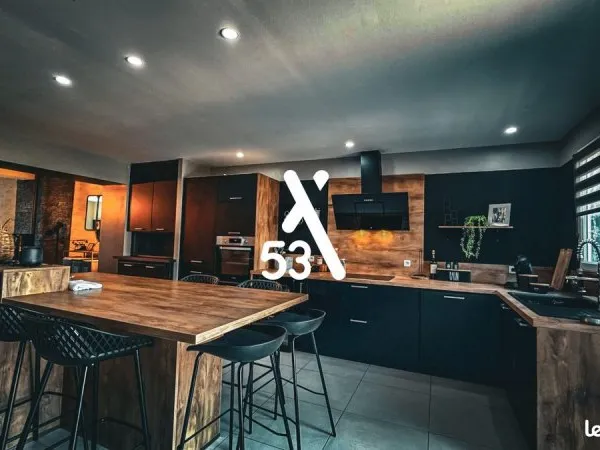 Maison de ville 4 pièces 165 m²