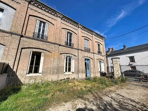 Maison a rénover sur St Pierre les Elbeuf.
