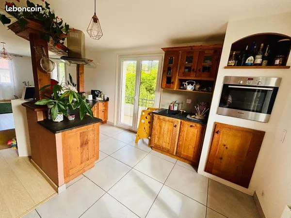 Appartement T4 centre ville Frangy avec jardin