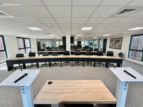 Location salle de conference / reunion 250 euros campus esc