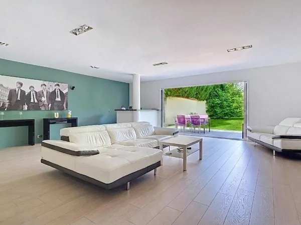 Neuilly Centre : Maison haut standing et Moderne