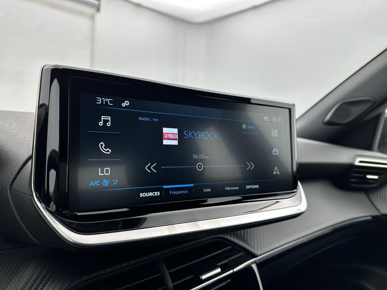 Peugeot 2008 100 s&s bvm6 style — photo 22