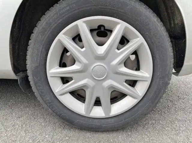 Ford Fiesta affaires 1.5 tdci 85ch s&amp;s trend — photo 14