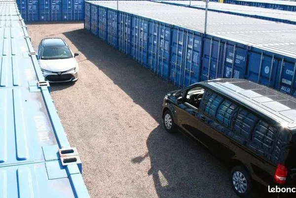 Location box de stockage 100% plain-pied La ROCHE SUR YON garde-meubles sécurisé, accès 24/7, prix d