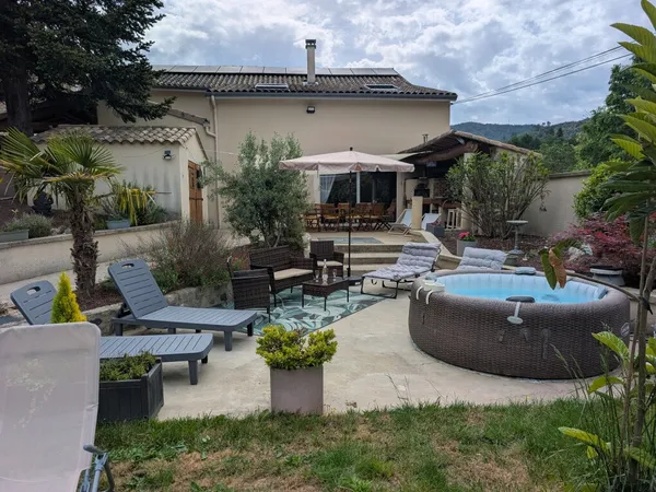 Maison Saint Fortunat Sur Eyrieux 8 pièce(s) 250 m2