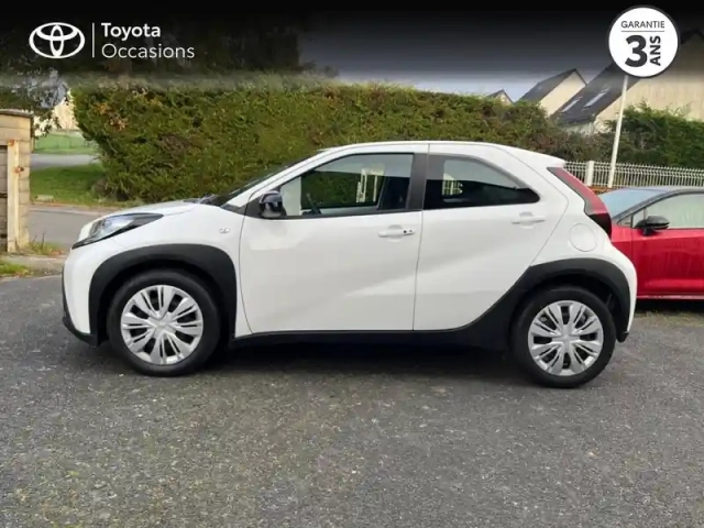 Toyota Aygo X 1.0 vvt-i 72ch dynamic my23 — photo 3