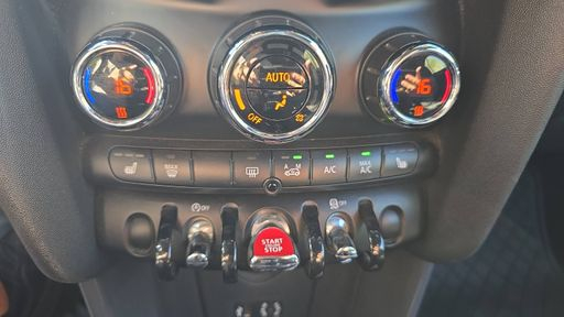 Mini Mini Cabriolet 1.5 Cooper 136 BVA7 - Finition Chili – 2016 – 49557 km – Essence – Boîte Automatique — photo 13