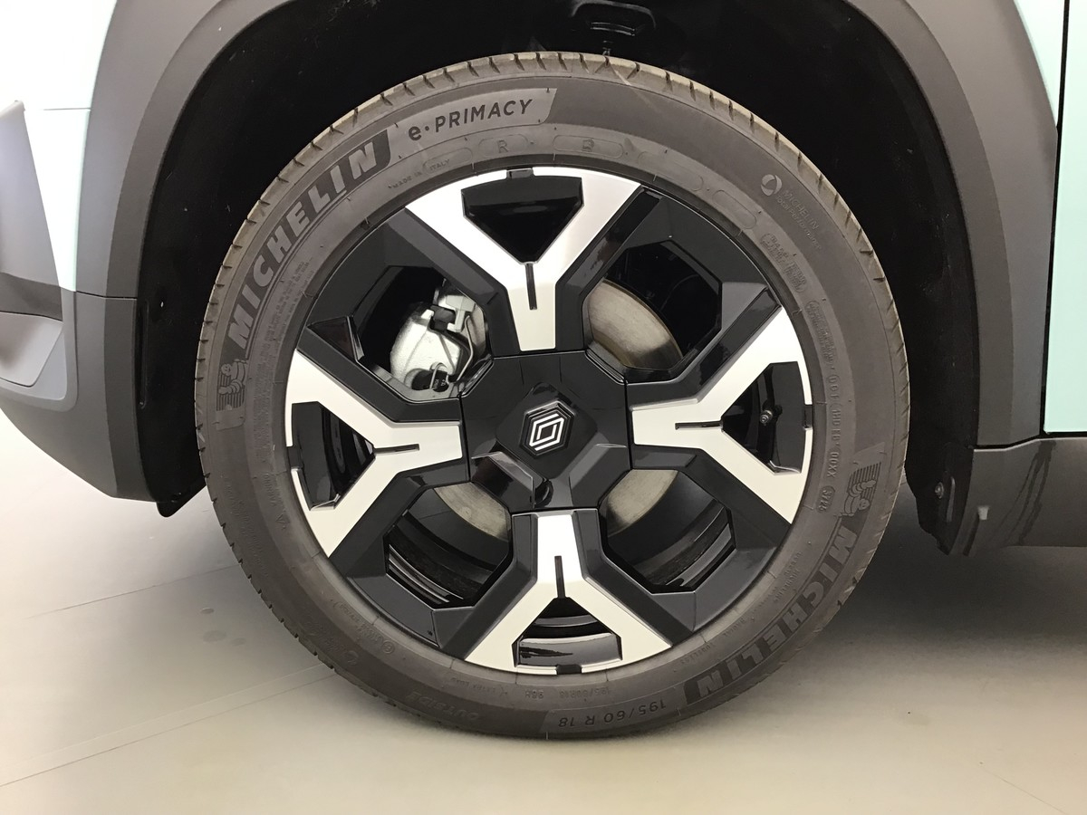 Renault R4 — photo 30