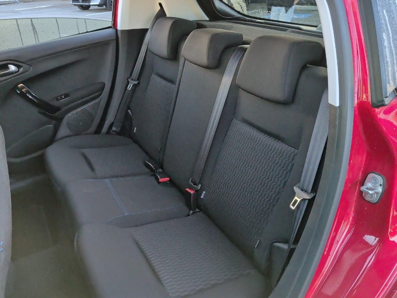 Peugeot 208 puretech 82ch s&s bvm5 signature — photo 8