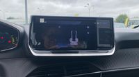 Peugeot 208 1.2 Hybrid 110ch Style e-DCS6 — photo 28