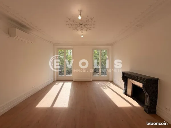Bureaux 180 m²