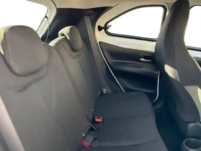 Toyota Aygo X 1.0 vvt-i 72ch dynamic my23 — photo 12