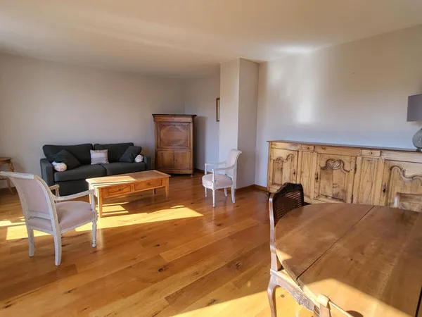 Appartement standing 4 chambres, terrasse dans résidence sécurisée